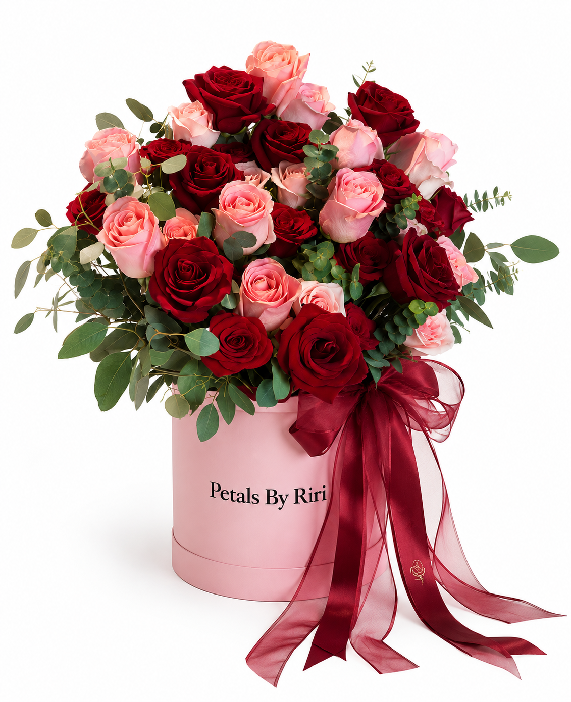 Love in Bloom luxury rose bouquet – Petals by Riri flower delivery Dubai